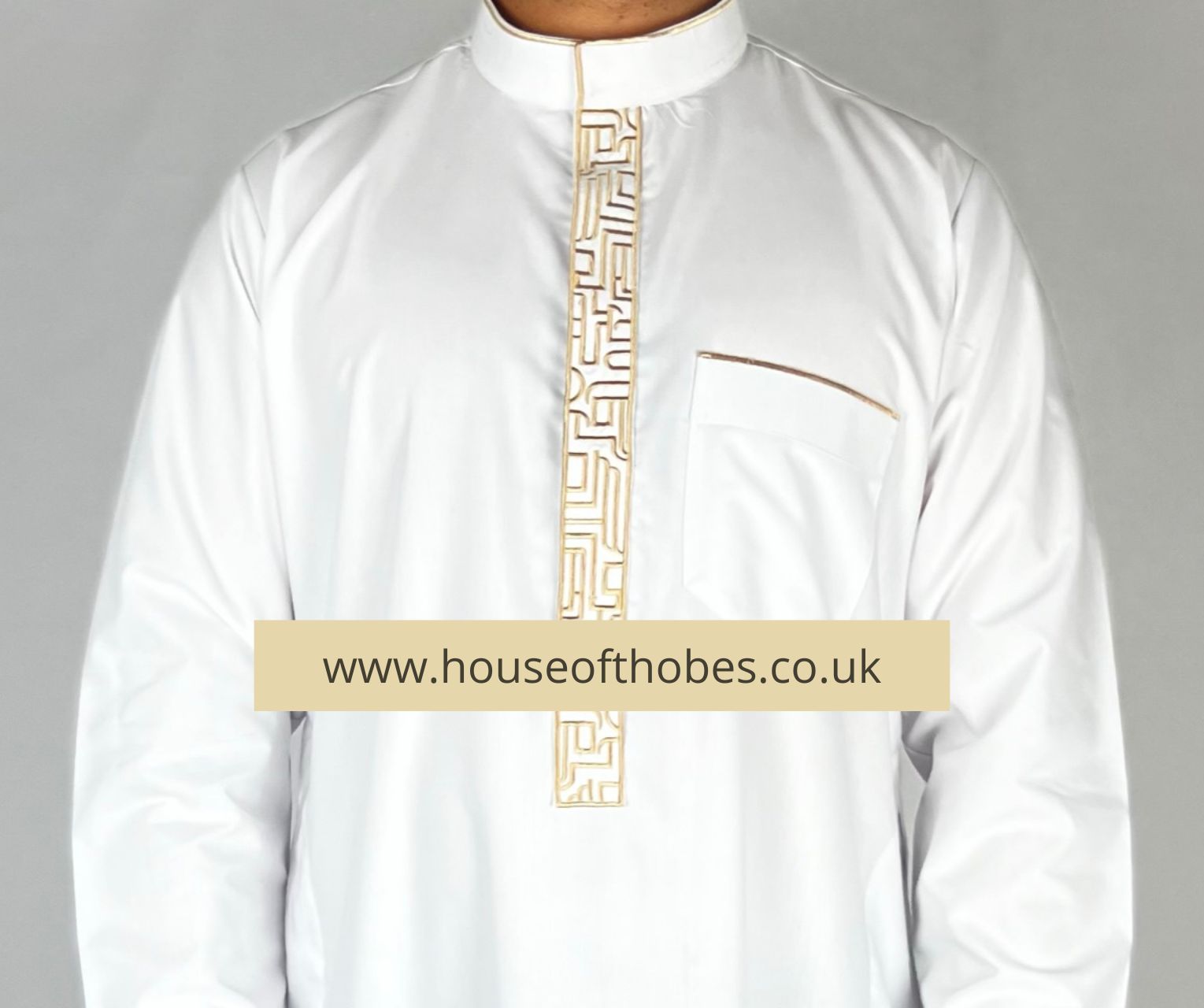 Collared Thobe White Embroidered Collar Thobe – House of Thobes