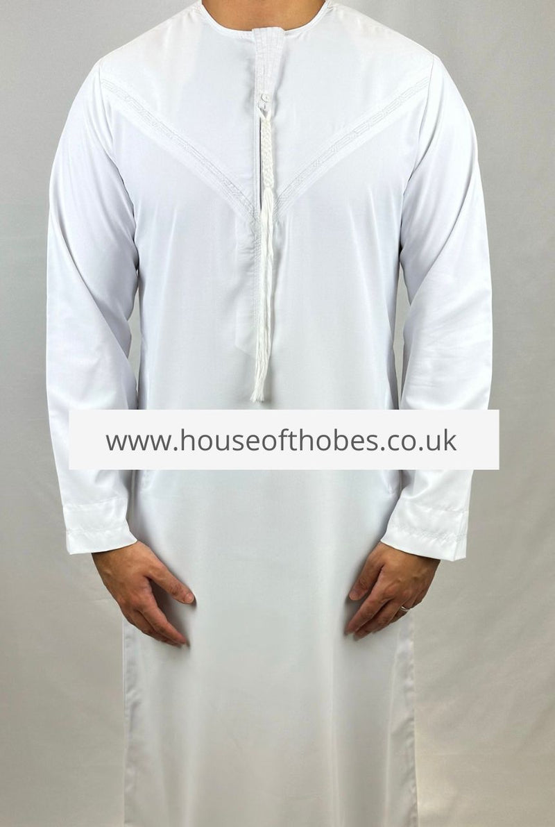 Boy's White Omani Tassel Thobe Size 24 (Read Description)