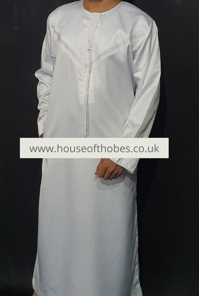 White Silky Omani Tassel Thobe